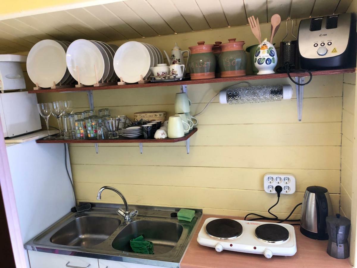 Paros Fahaz Appartement Balatonföldvár Buitenkant foto